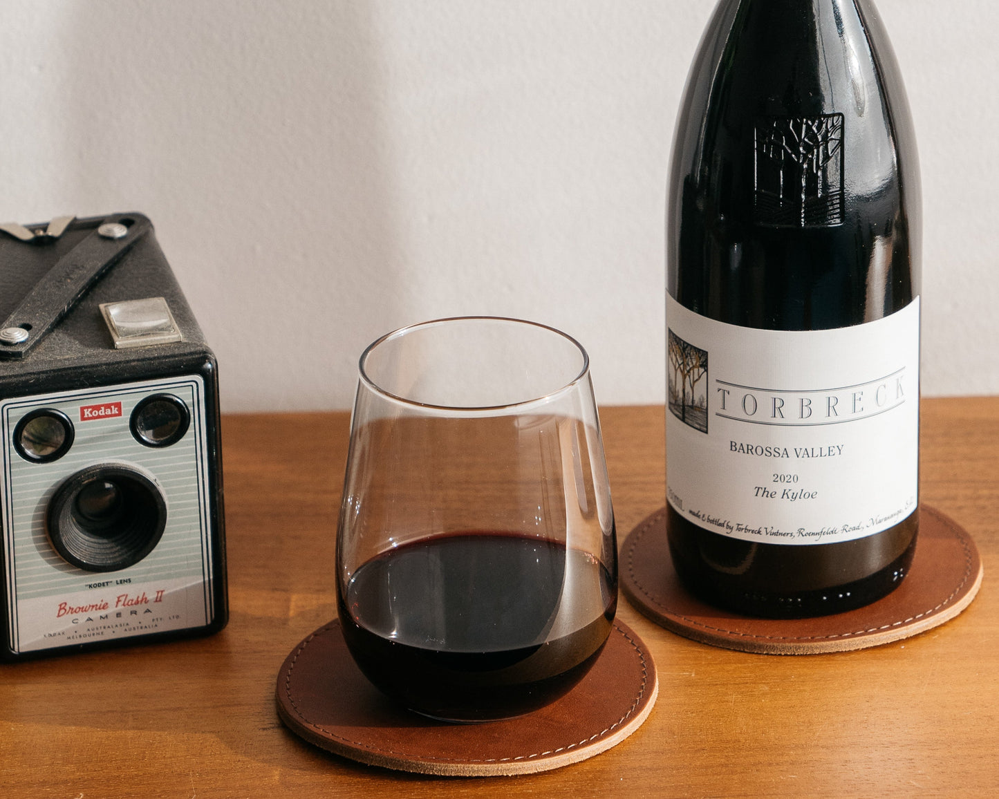 Leather coasters - round | Full grain leather coasters with khaki canvas carry bag and optional decorative stitching. Comes in a set of 4, 6 or 8.
Personalisation (free)
These coasters can be | Leather coasters - round - Kohutt™ | Borne of the Sea