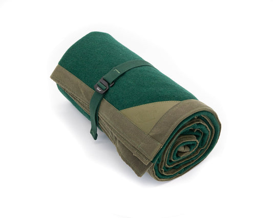 LIMITED EDITION: Oilskin canvas & wool blanket in forest green